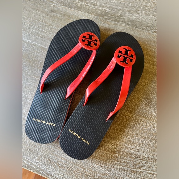 Tory Burch Minnie Logo Flip Flops, 5, NWB - Picture 3 of 11
